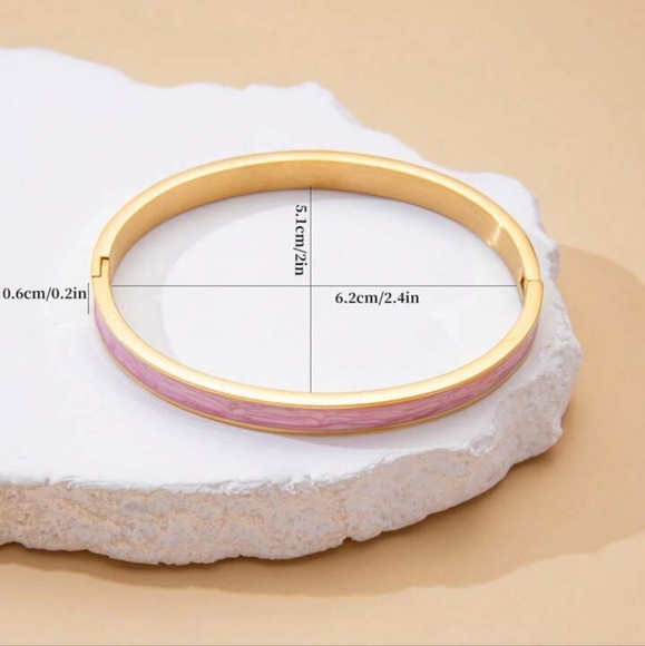 🩷💛NEW🩷💛 PRETTY!! Stainless Steel PINK and GOLD Bangle Bracelet - Picture 4 of 14